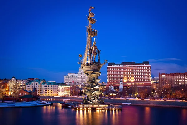 Monument voor Peter de Grote in Moskou — Stockfoto