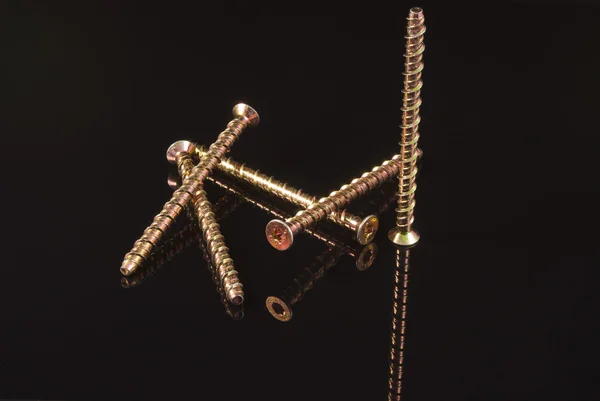 Siyah duvar civatalar