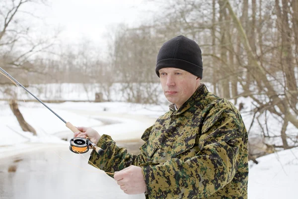 Pesca con mosca de invierno — Foto de Stock