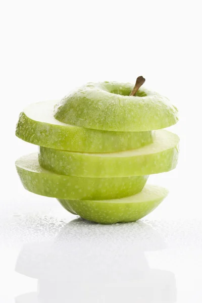 stock image Sliced green apple, Gruener Apfel