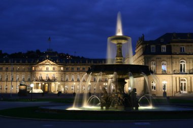 Castle Square (Schlossplatz) Stuttgart Merkez meydanım / Almanya