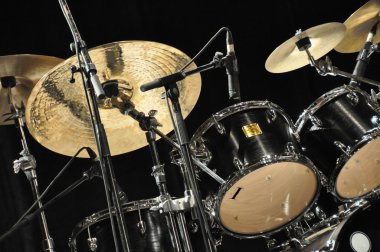 Drums and percussion clipart