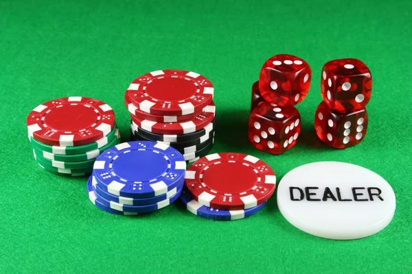 Poker Chips and 5 Dice — Stock Photo, Image