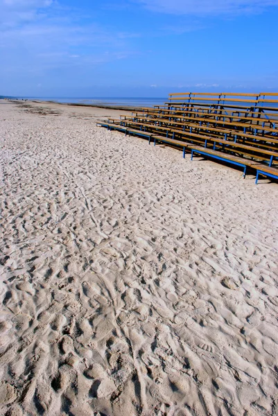 Benches near the sea — Stock Photo, Image