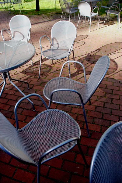 Stühle aus Metall — Stockfoto