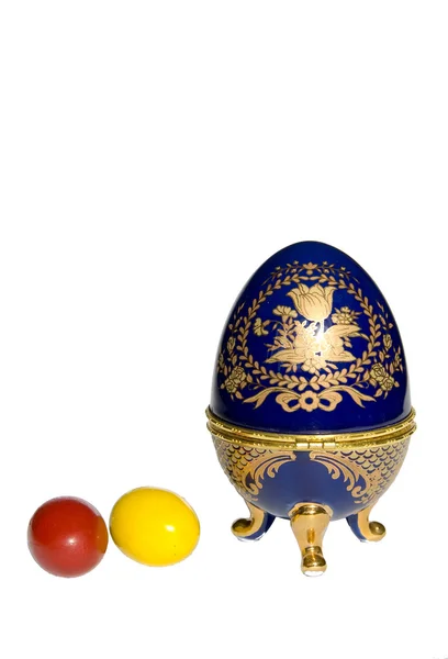 Копия Фаберже и два пасхальных яйца — стоковое фото