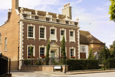 Müstakil ev bahçelerle çevrili dış