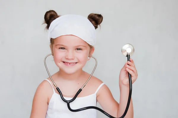 Pequena Menina Médica — Fotografia de Stock