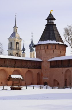 Suzdal. Spaso-Evfimiev (XIV yüzyılın ortasında dayanır) bir manastır. Hisar/kale