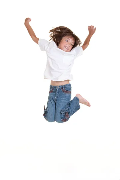Flickan hoppar i luften. — Stockfoto