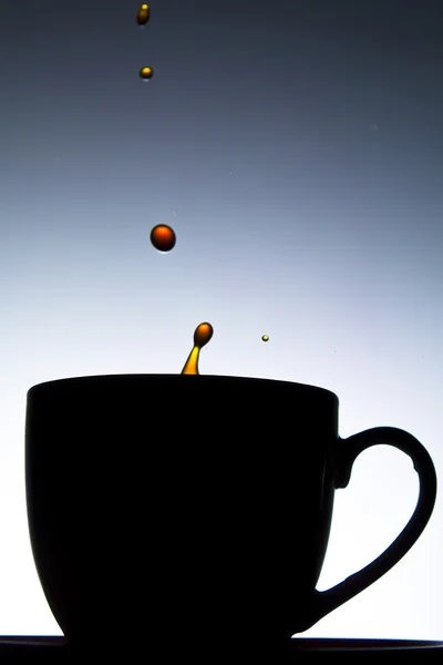Droppar kaffe — Stockfoto