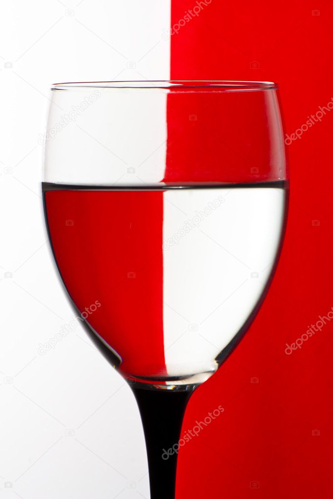 Red refraction in glass