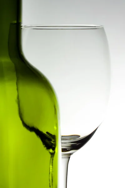 Κρασί γυαλί και φιάλη — Φωτογραφία Αρχείου