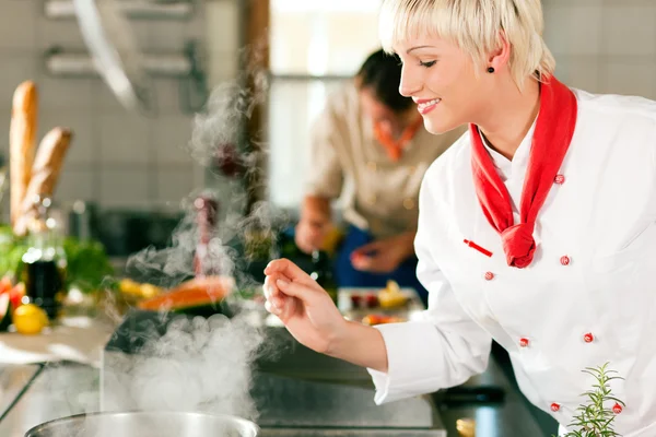Two chefs in teamwork - man — Stock Photo, Image