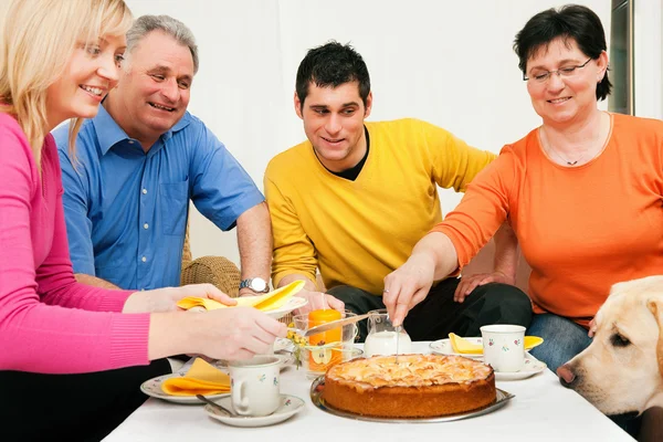 Family (parents and adult — Stock Photo, Image
