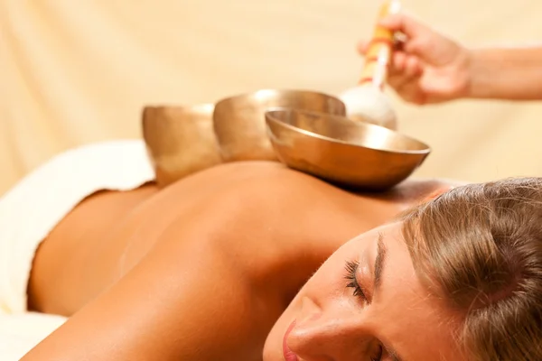 Man in wellness and spa setting — Stock Photo, Image