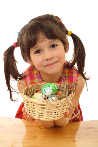 Kleines Mädchen Mit Ostereiern — Stockfoto