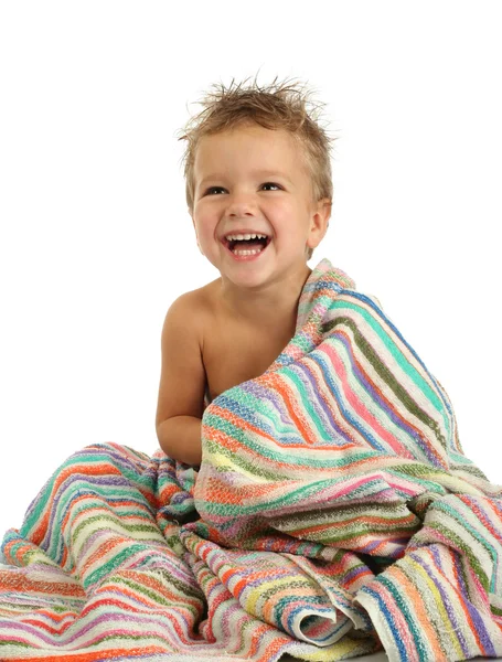 微笑的小男孩在毛巾 — 图库照片
