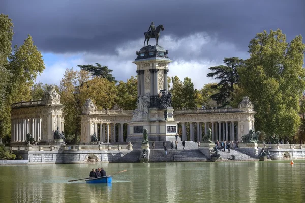 stock image Monumento Alfonso in Park Retiro in Madrid