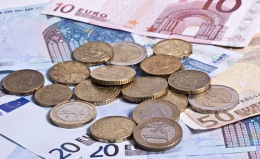Euro notları ve madeni paralar