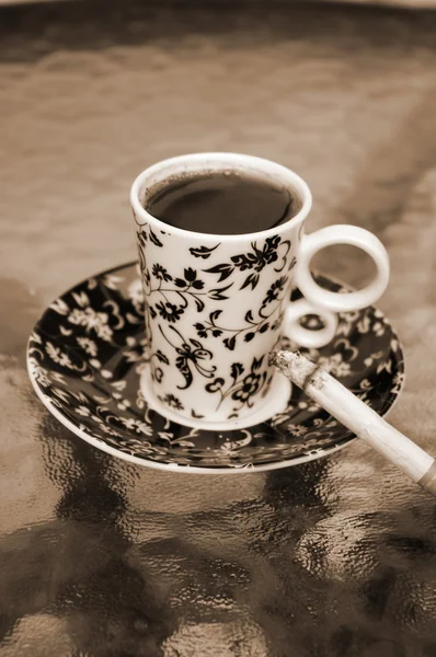 Чашка Кофе Сигаретой — стоковое фото