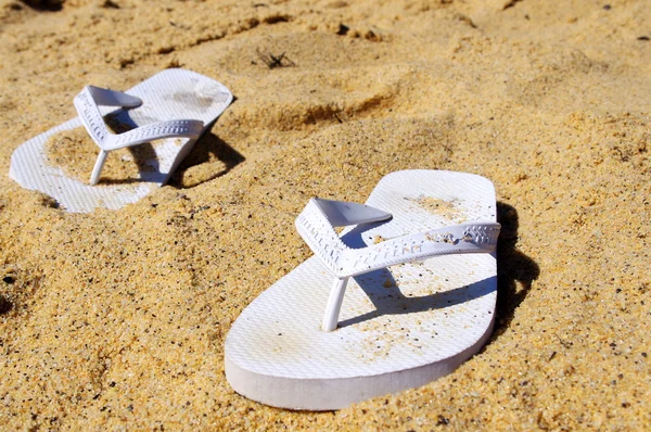 Slipper in beach — Stockfoto