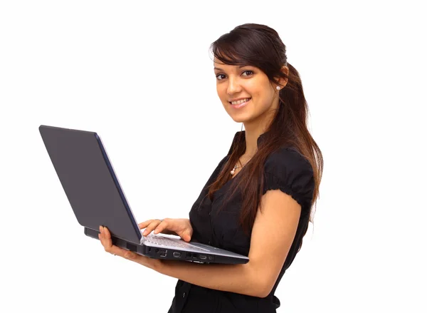 Krásná podnikatelka s počítačem na bílém pozadí — Stock fotografie