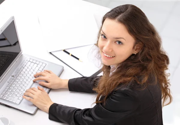 The beautiful business woman at modern office — Stock Photo, Image