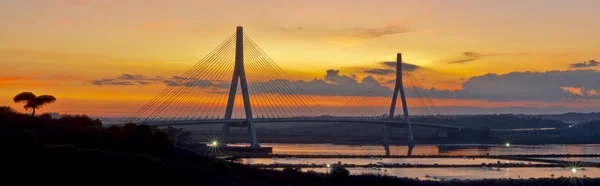 Jembatan Internasional Yang Menghubungkan Spanyol Dan Portugal — Stok Foto