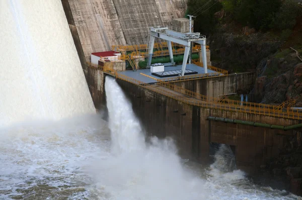 Detalhe da central hidroeléctrica — Fotografia de Stock