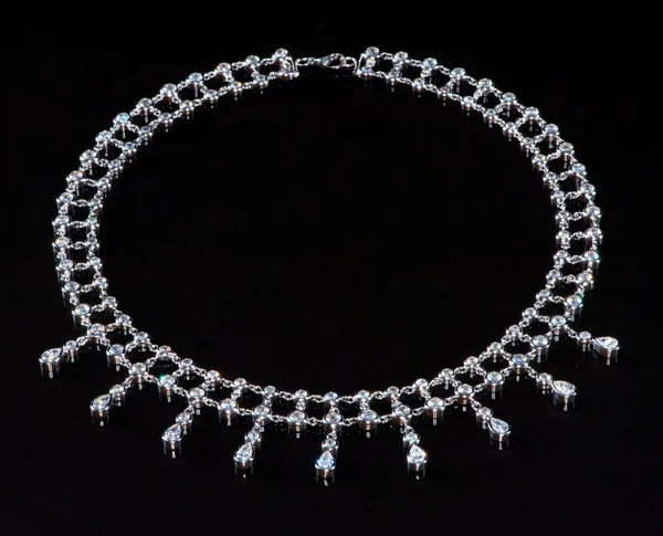 A diamond necklace — Zdjęcie stockowe