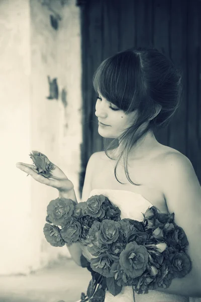 Jeune Belle Fille Avec Bouquet Roses — Photo