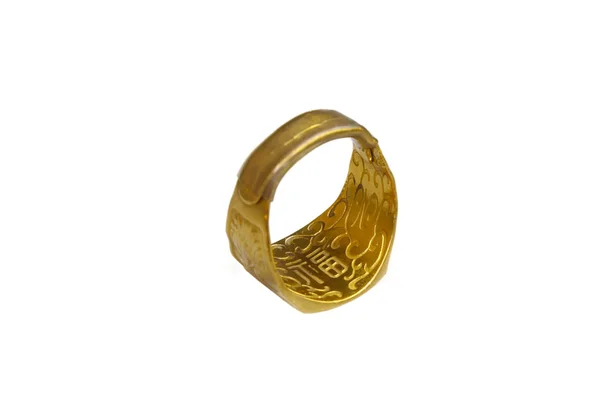 Gold ring on a white background — Stock Photo, Image