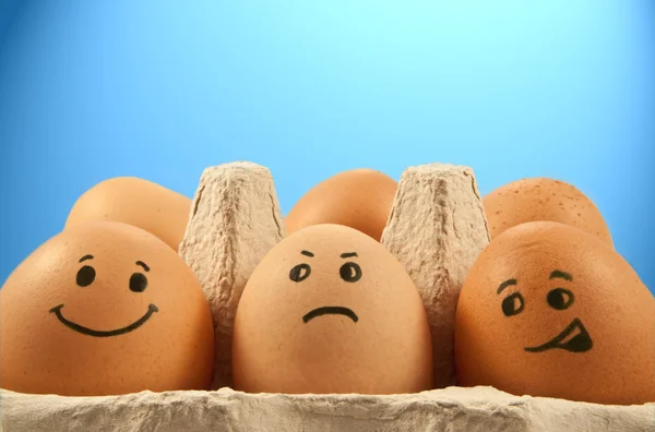 Эмоции яиц — стоковое фото