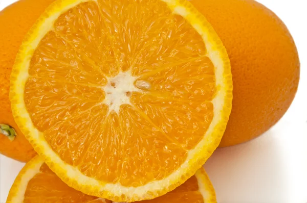 Tæt Fanger Udvalg Hele Halverede Friske Appelsiner Hvid - Stock-foto