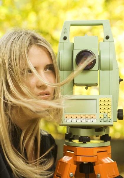 Young Girl Geodetic Total Station — Stock Photo, Image