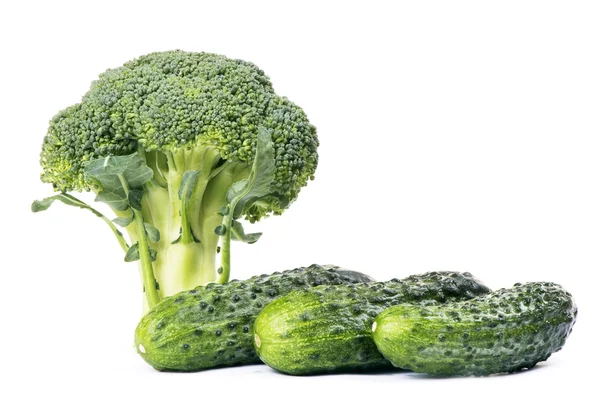 Čerstvé okurky a brokolice — Stock fotografie