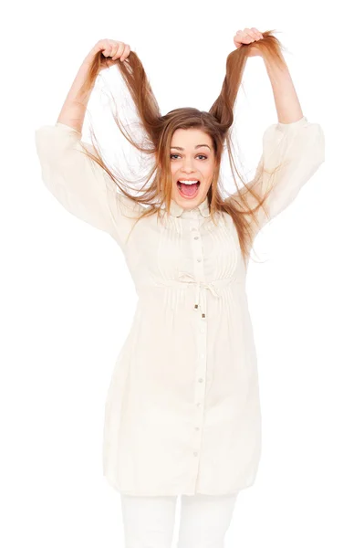 Емоційна жінка тягне за волосся — стокове фото