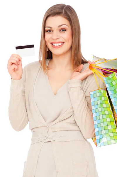 Mulher mostrando cartão de plástico — Fotografia de Stock