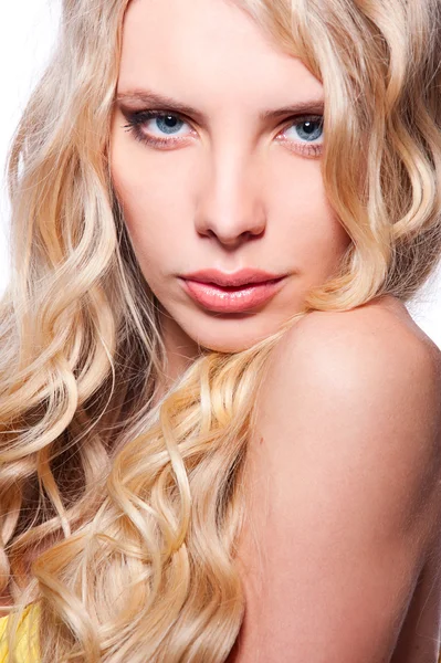 Porträt der schönen Blondine — Stockfoto