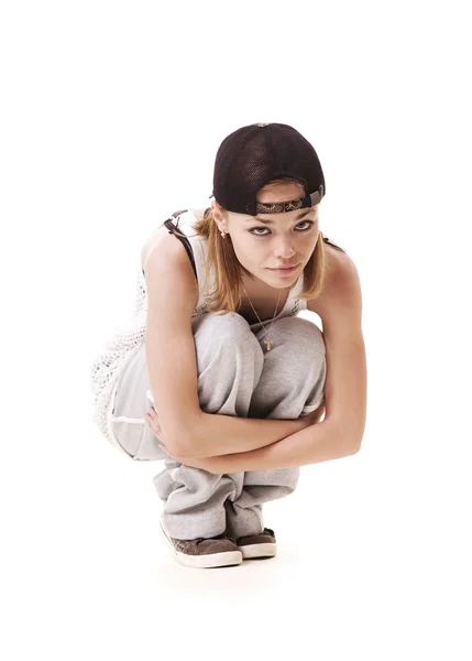 Dziewczyna szczupły hip-hopu, siedząc na podłodze — Zdjęcie stockowe