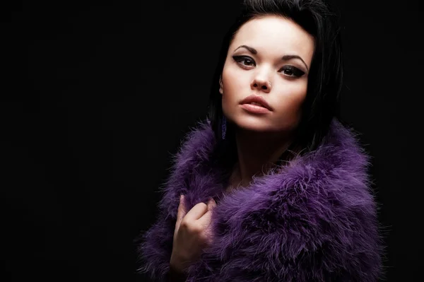 Woman in violet fur — Stock Photo, Image