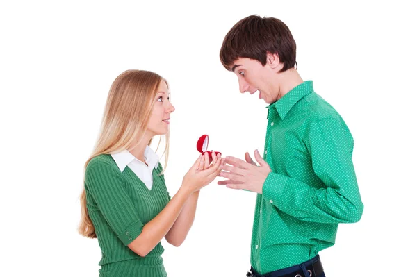 Woman giving ring to man — Stock Photo, Image