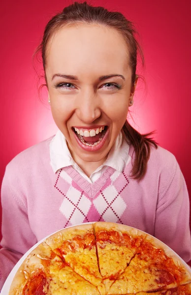 Donna felice con gustosa pizza — Foto Stock