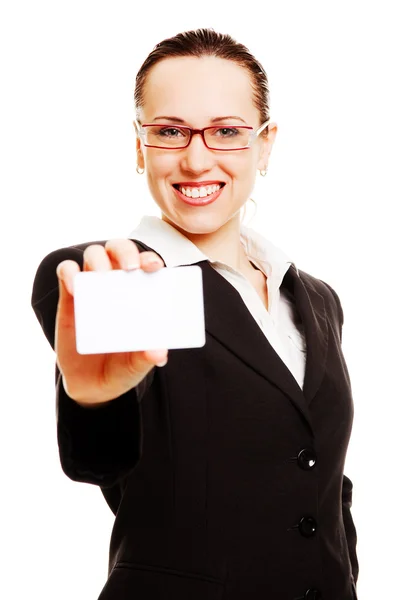 Senhora de sucesso mostrando seu cartão de visita — Fotografia de Stock