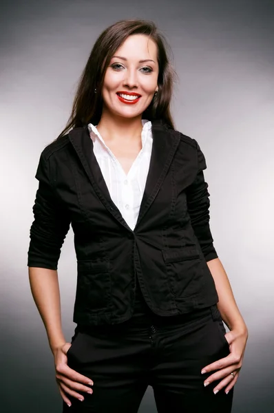 Γυναίκα χαμογελαστό σε πουκάμισο και σακάκι — Φωτογραφία Αρχείου