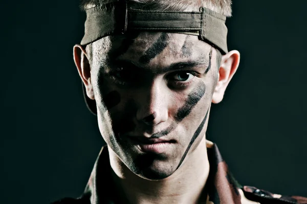 Młody człowiek wojskowych — Zdjęcie stockowe