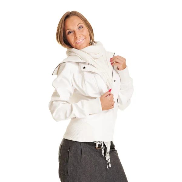 Mulher sorridente em jaqueta branca — Fotografia de Stock