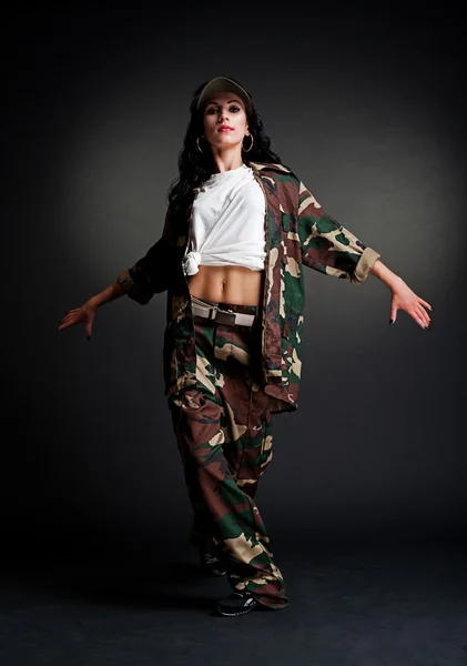 Attraente ragazza militare — Foto Stock