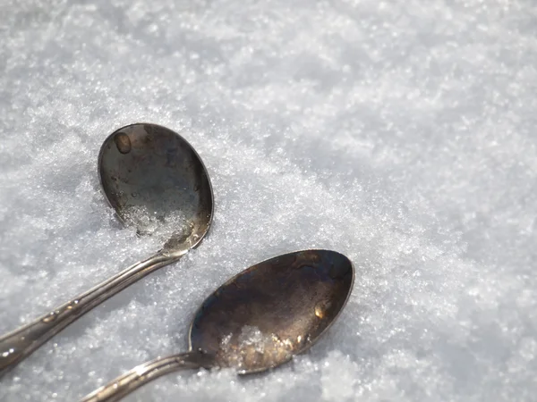 Two Old Spoons Lying Snow Ice — ストック写真